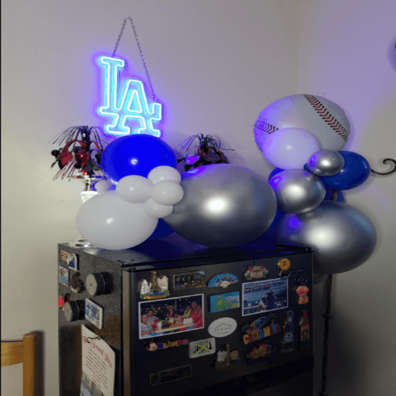 Fast dispatch Super neon sign for balls game(Shipping and necklace all included)